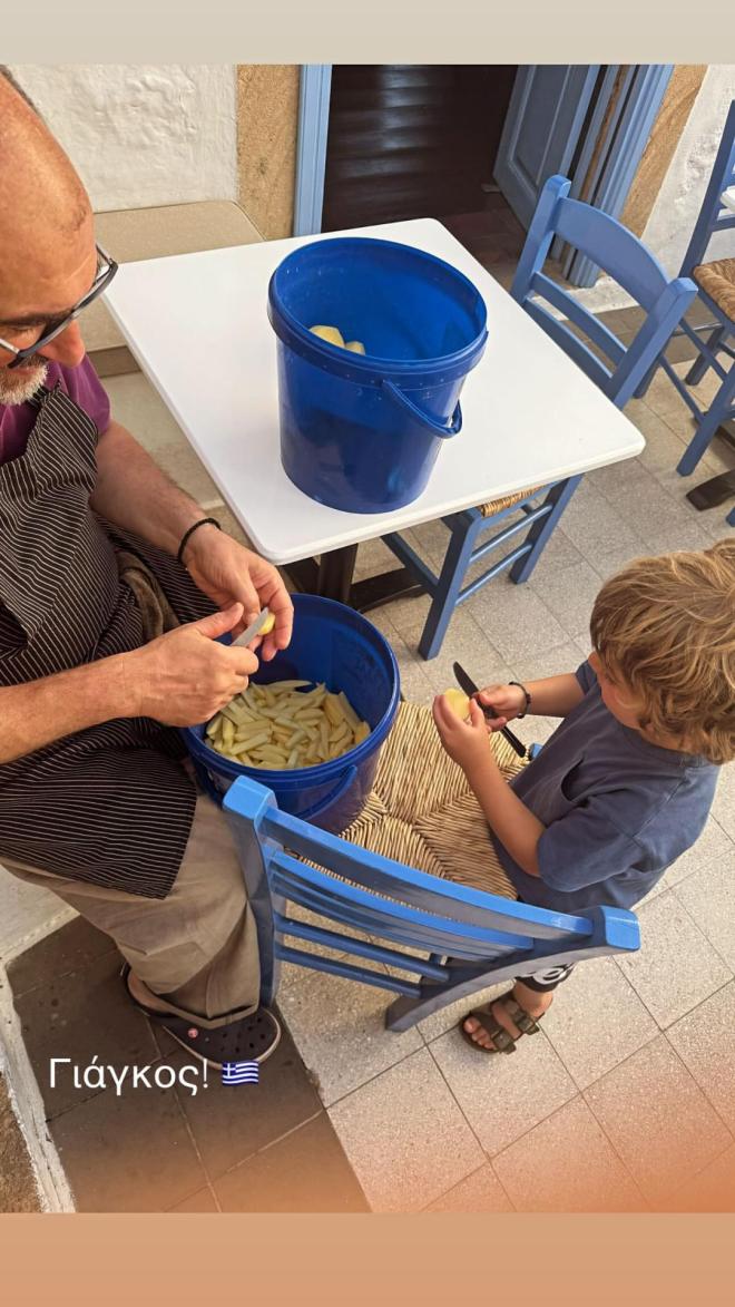 Τζένη Μπαλατσινού: Ο Κικίλιας junior ως βοηθός μάγειρα στην Πάτμο