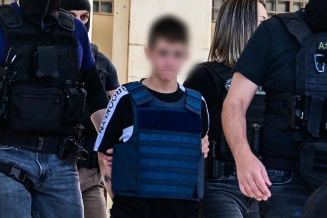 Ειρήνη Μουρτζούκου: «Δε θα αντέξει στη φυλακή. Nα μπει μέσα κι η μάνα μας»