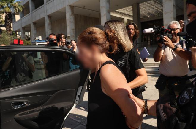 Ηθική αυτουργός στη δολοφονία του καθηγητή στην Αγία Παρασκευή θεωρείται η πρώην σύζυγός του - Intimenews