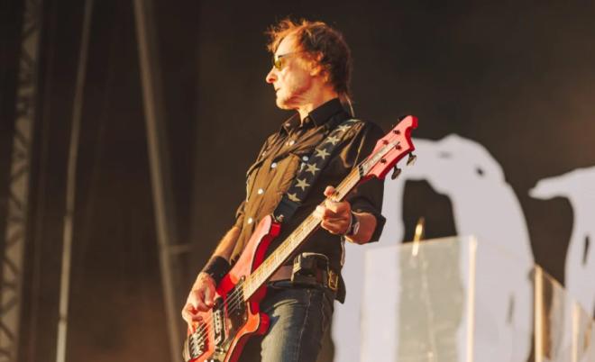Release Athens 2025: Βραδιά βρετανικού ροκ με Supergrass & The Damned!