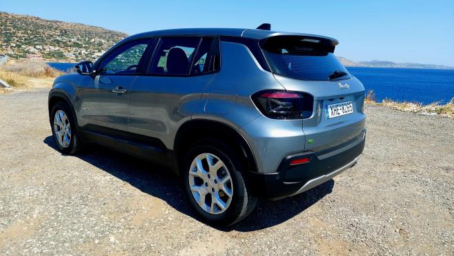 Τest drive: Οδηγούμε το νέο Jeep Avenger e- Hybrid