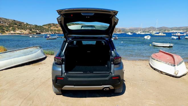 Τest drive: Οδηγούμε το νέο Jeep Avenger e- Hybrid