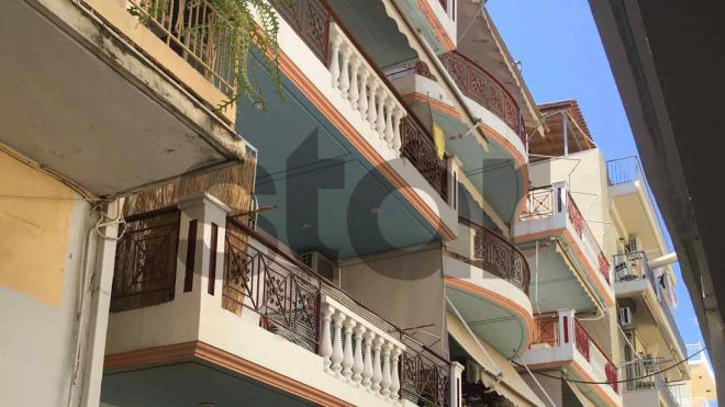 Καλαμάτα: Εντοπίστηκε νεκρή γυναίκα σε ταράτσα πολυκατοικίας