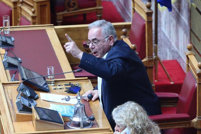 Ο Κακλαμάνης παραπέμπει την Κωνσταντοπούλου στην Επιτροπή Δεοντολογίας