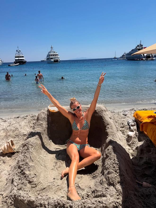 Bikini Body: Τα μαγιό που επιλέγουν φέτος οι επώνυμες της ελληνικής showbiz