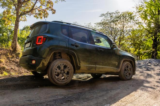 Jeep Compass και Renegade: Με όφελος έως 7.600 ευρώ