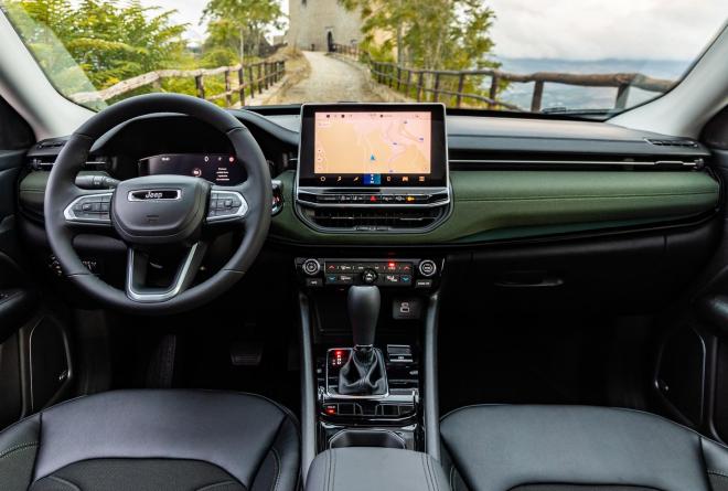 Jeep Compass και Renegade: Με όφελος έως 7.600 ευρώ