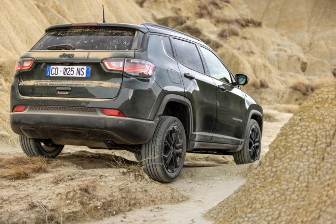 Jeep Compass και Renegade: Με όφελος έως 7.600 ευρώ