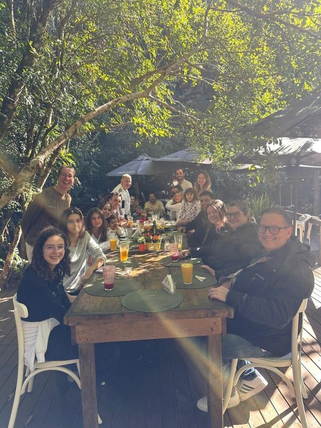 Ζιζέλ: H σπάνια φωτογραφία με τον νέο της σύντροφο και τον 5 μηνών γιο τους