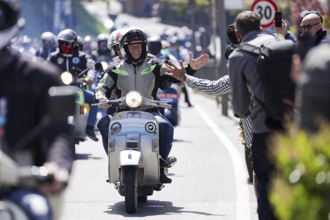 H Vespa κλείνει τα 80 και το γιορτάζει