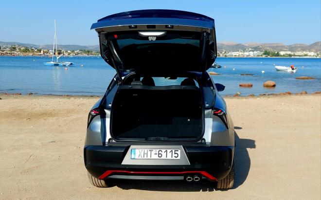 Δοκιμάζουμε Την Alfa Romeo Junior Ibrida 145 eDCT6