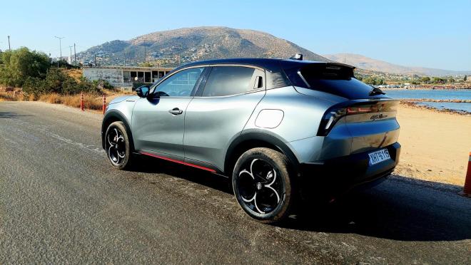 Δοκιμάζουμε Την Alfa Romeo Junior Ibrida 145 eDCT6