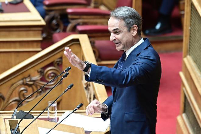 Ο Κυριάκος Μητσοτάκης κατά τη διάρκεια της ομιλίας του στη Βουλή για τον ΟΠΕΚΕΠΕ - Eurokinissi