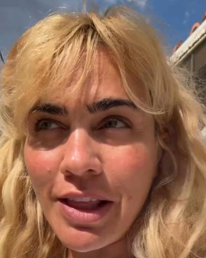 κονι μεταξά