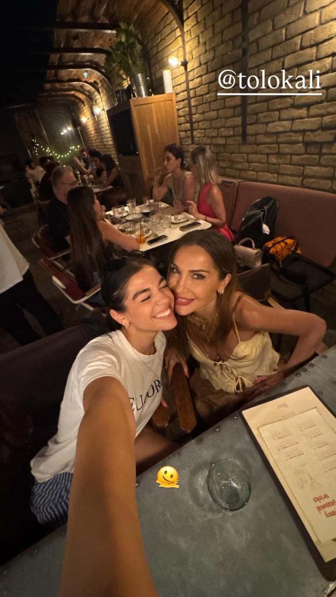 Η selfie της Δέσποινας Βανδή με την κόρη της 