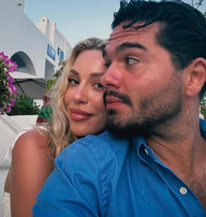 Celebrities love Summer: Ποιους προορισμούς επέλεξαν τα ερωτευμένα ζευγάρια