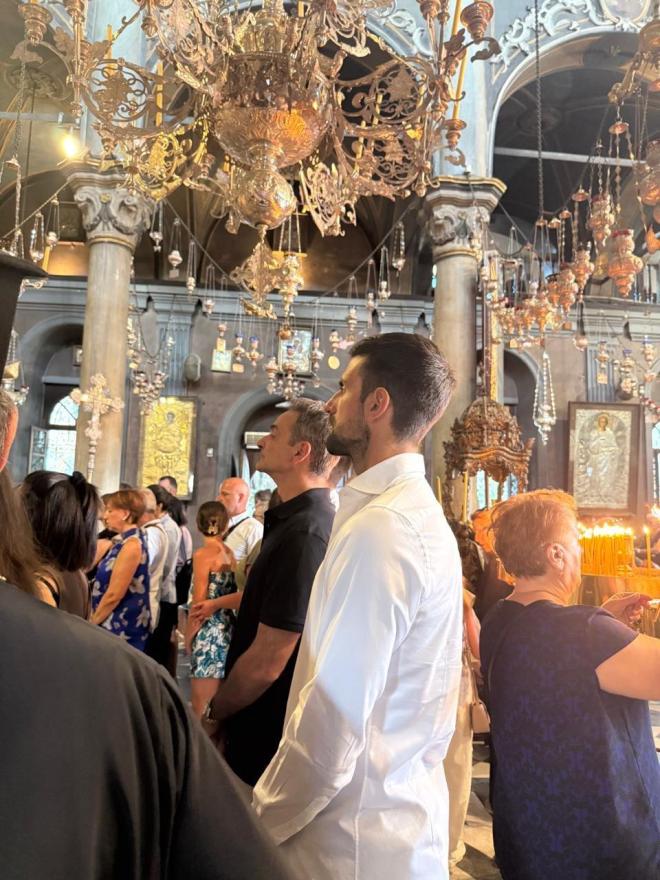 Κυριάκος Μητσοτάκης και Νόβακ Τζόκοβιτς συναντήθηκαν στην Τήνο κατά τη διάρκεια των διακοπών τους - romfea.gr