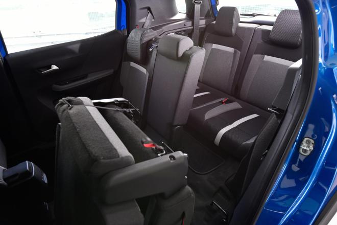 Opel Frontera; Τώρα και επταθέσιο και με εξοπλισμό που δεν «παίζεται»