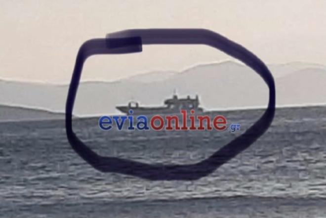 To προσαραγμένο πλοίο στη βραχονησίδα Γλάρος/ πηγή eviaonline