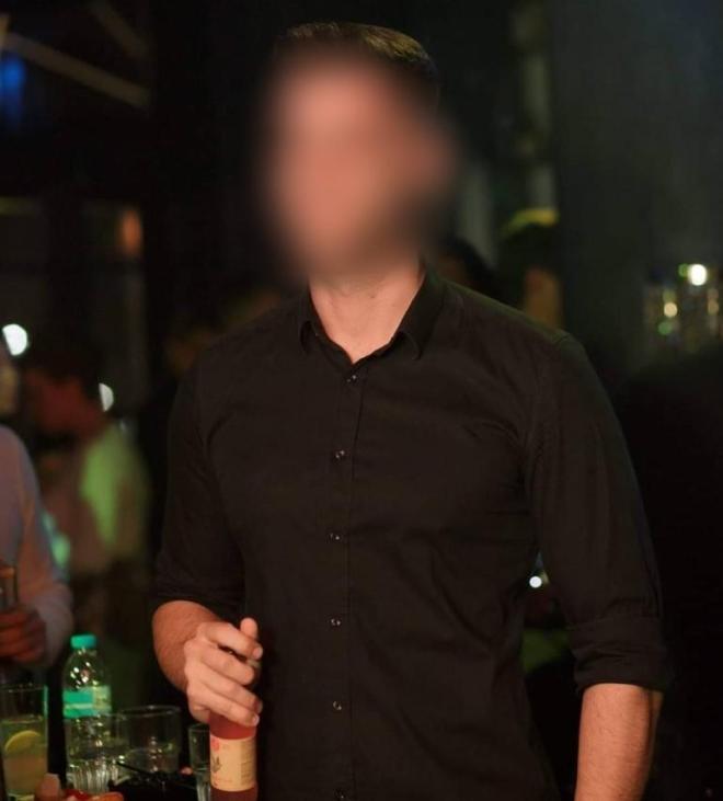 Ο πρώην αστυνομικός, μέσω του δικηγόρου του δήλωσε πως είχε στοχοποιηθεί γι' αυτά που έλεγε στα social media