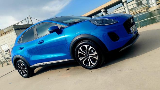 Test drive: Δοκιμάζουμε το ανανεωμένο Ford Puma 1.0 EcoBoost Hybrid 