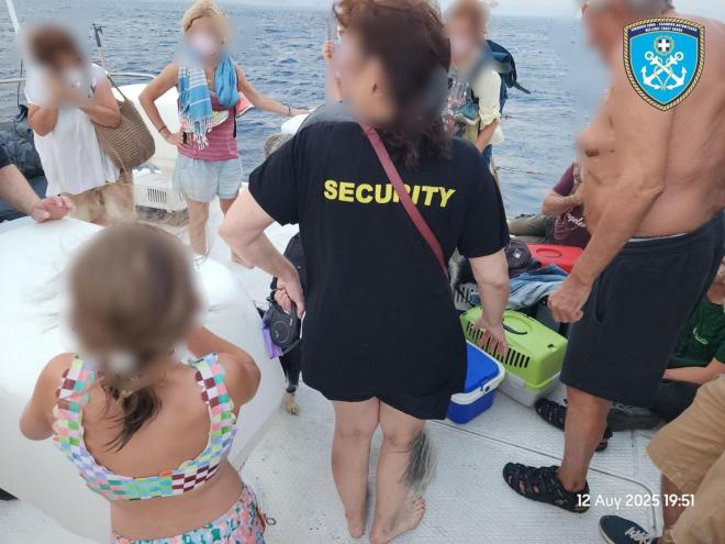 Απεγκλωβισμός πολιτών από το λιμενικό σε Χίο και Αχαΐα
