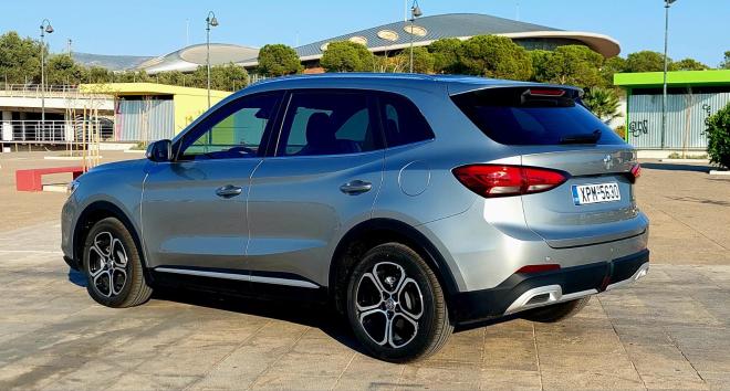 Test Drive: Δοκιμάζουμε το MG ZS MAX Hybrid+
