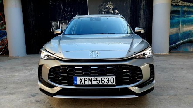 Test Drive: Δοκιμάζουμε το MG ZS MAX Hybrid+ 