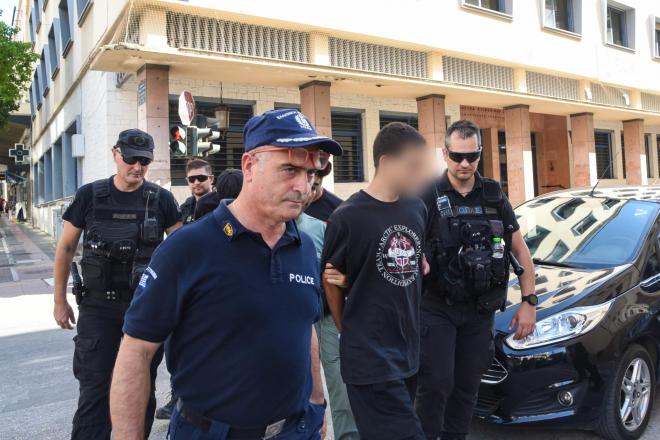 19χρονος κατηγορούμενος για εμπρησμό στην Πάτρα