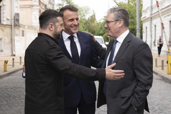 Με ποιους Ευρωπαίους ηγέτες θα πάει ο Ζελένσκι στην Ουάσιγκτον - Κιρ Στάρμερ