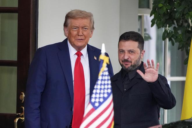 Ντόναλντ Τραμπ και Βολοντίμιρ Ζελένσκι στον Λευκό Οίκο