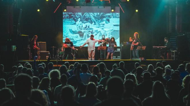 «Ας περιμένουν οι Γυναίκες!»:  Live στην Τεχνόπολη του Δήμου Αθηναίων