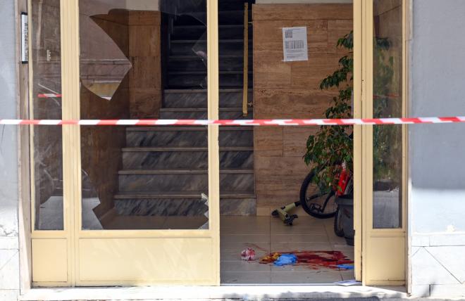 H πολυκατοικία, όπου έγινε η γυναικοκτονία στον Βόλο - Intimenews