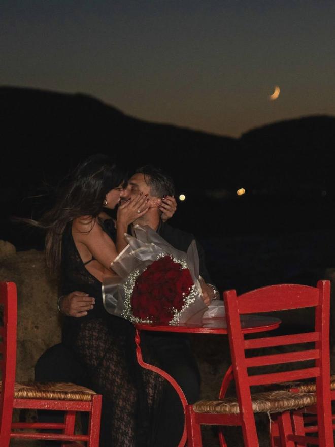 Ρουμελιώτη - Κατσούλης: Οι αδημοσίευτες φωτογραφίες από την πρόταση γάμου