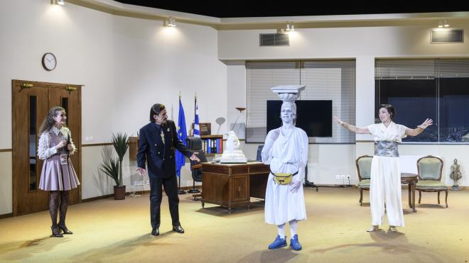 «Η Καρυάτιδα!» του Γιώργου Καπουτζίδη στο θέατρο ΚΑΠΠΑ