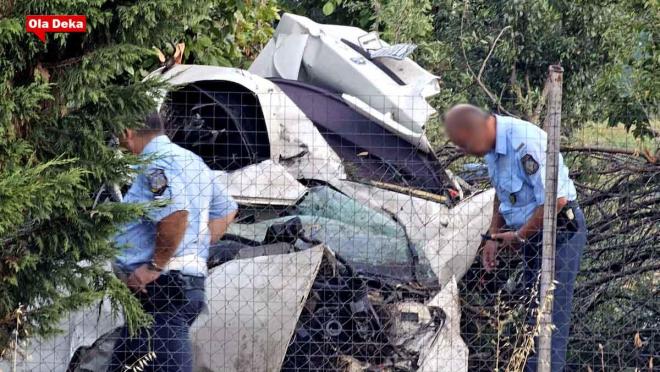 Η Πυροσβεστική κατάφερε μετά από μία ώρα να απεγκλωβίσει τα δύο παιδιά, αλλά ήταν αργά - oladeka.gr