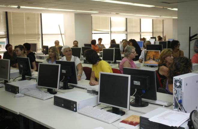Για τους δημόσιους υπαλλήλους προβλέπεται επίσης για ορισμένες περιπτώσεις η επιβολή επιπλέον διοικητικής κύρωσης που κυμαίνεται από 3.000 έως 100.000 ευρώ - Eurokinissi