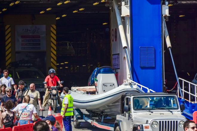Μαζική επιστροφή εκδρομέων: Πάνω από 33.000 αφίξεις στα λιμάνια της Αττικής