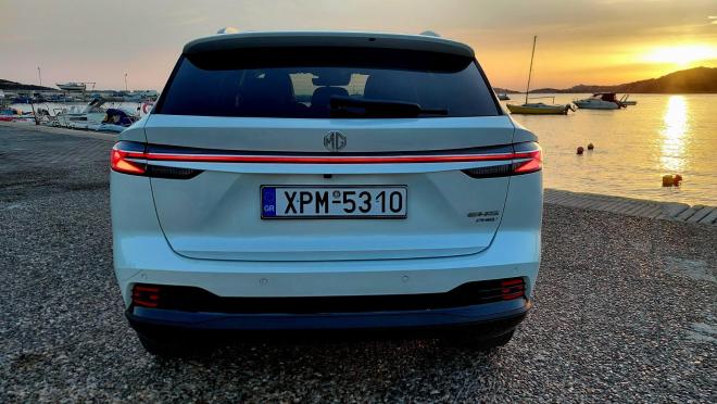 Test Drive: Δοκιμάζουμε το νέο MG HS Plug-in Hybrid