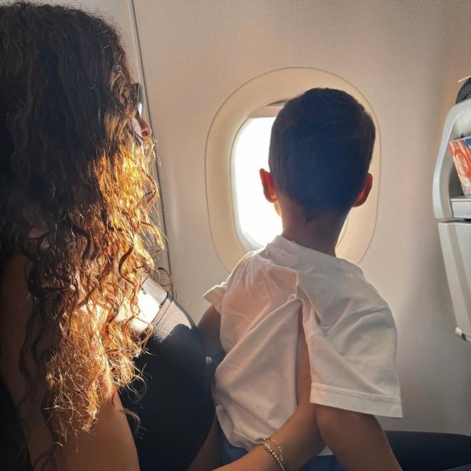 Ελένη Φουρέιρα: Οι φωτογραφίες με τον γιο της, Ερμή, στις διακοπές τους