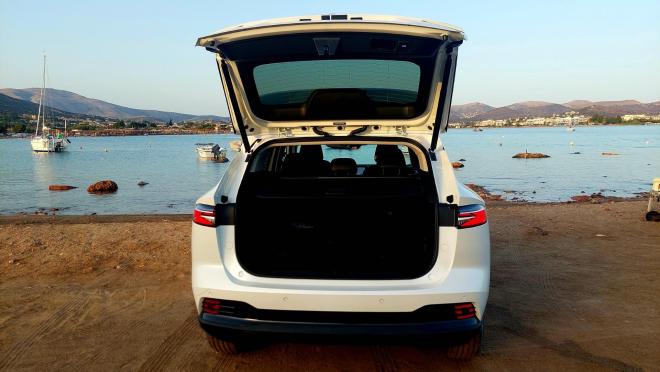 Test Drive: Δοκιμάζουμε το νέο MG HS Plug-in Hybrid