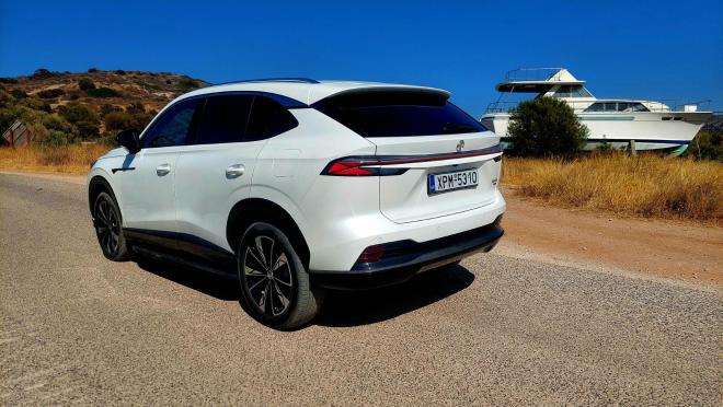 Test Drive: Δοκιμάζουμε το νέο MG HS Plug-in Hybrid