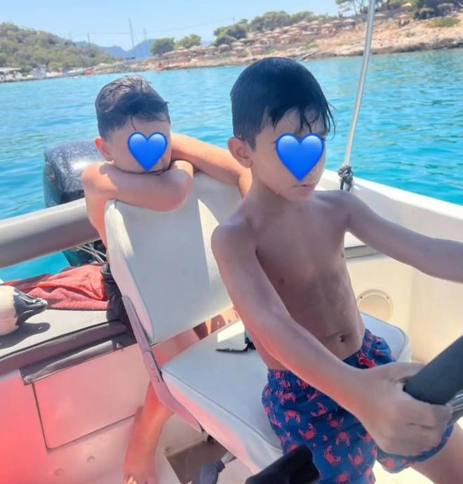 Κατερίνα Παπουτσάκη: Ανέμελες στιγμές στο Αγκίστρι με τους γιους της
