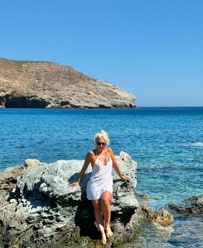 Μενεγάκη: Ερωτευμένη με την Άνδρο και... τον Μάκη Παντζόπουλο - Το φιλί