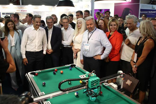 Μητσοτάκης μπιλιάρδο ΔΕΘ