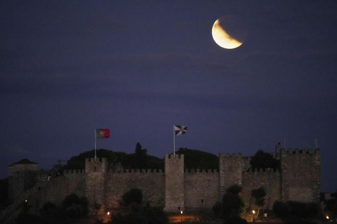 έκλειψη σελήνης 13
