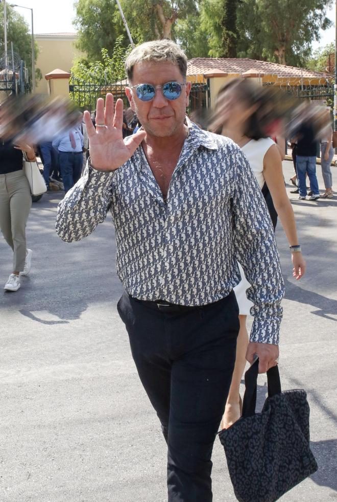 Ο Γιώργος Μαζωνάκης στην Ευελπίδων/ NDP