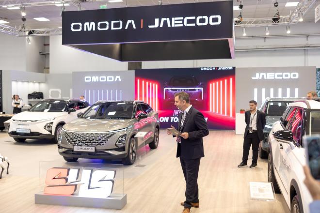 Παρουσίαση του νέου OMODA 9 SHS στην Auto Thessaloniki 2025