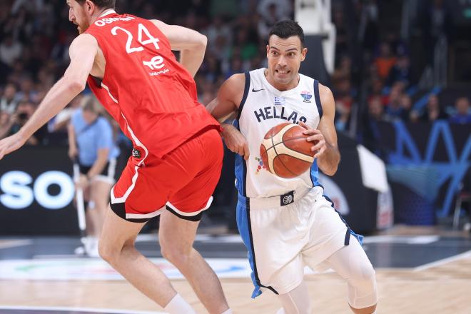 Eurobasket 2025: Σε εξέλιξη ο μεγάλος ημιτελικός Ελλάδας - Τουρκίας