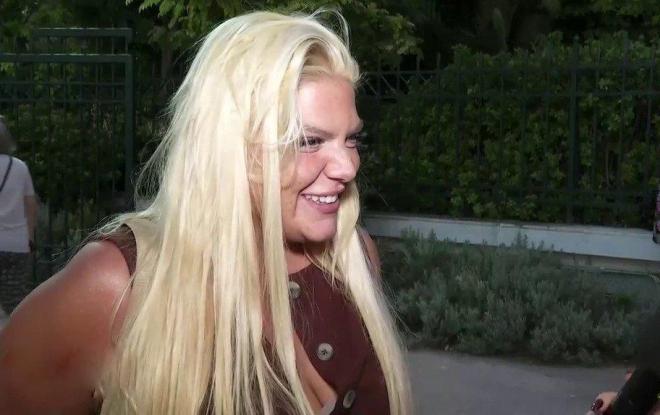Η Δανάη Μπάρκα συμμετείχε το καλοκαίρι στην παράσταση Μάλιστα κύριε Ζαμπέτα